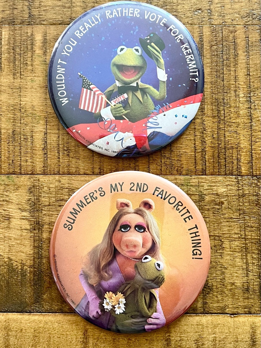 Vintage Hallmark 1980 Muppets Miss Piggy Kermit the Frog Buttons Pins